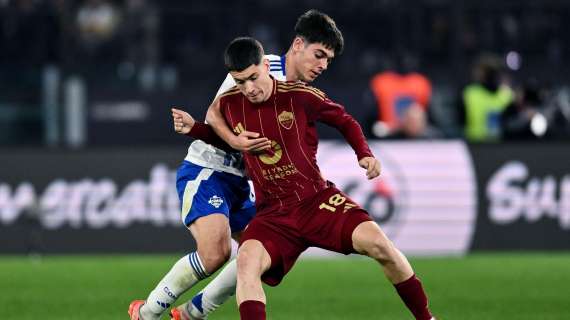 Ufficiale: Álex Valle resta al Como. Fabregas: “Già fondamentale”