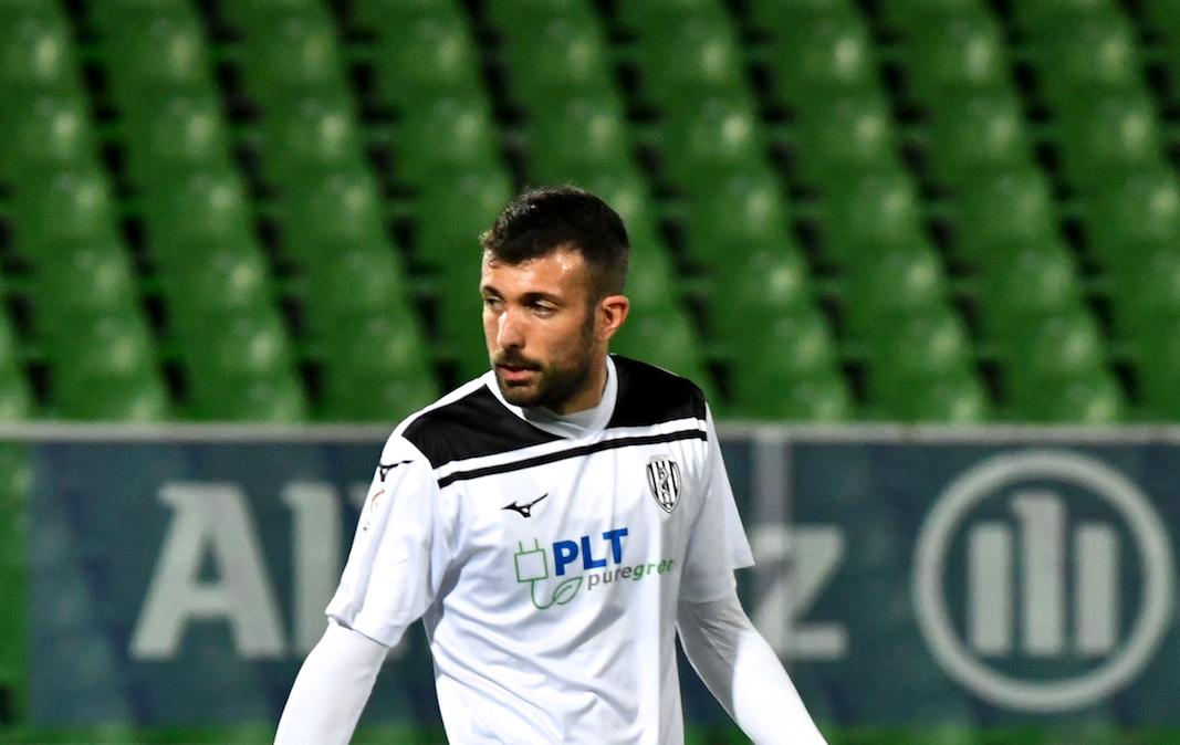 Foggia, buona la prima. Petermann e Perucchini danno il ben servito all’ex Capuano