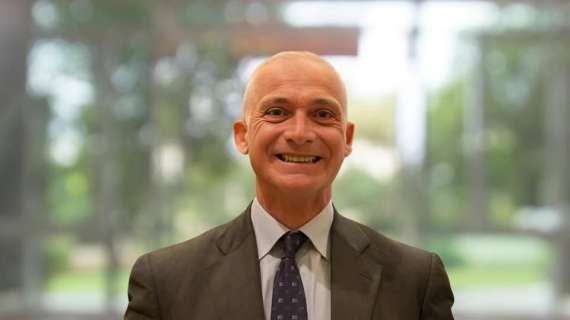 Manfredonia, il patron Rotice consegna il titolo sportivo al sindaco 
