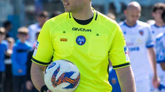 Foggia - Sorrento arbitra un fischietto di Pescara 