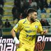 PAGELLE Frosinone-Spezia 2-1: Bracaglia-Ghedjemis confermano i canarini in vetta