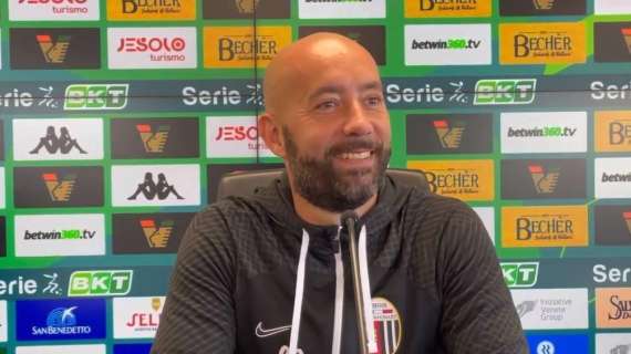 Ascoli, Cristian Bucchi torna sulla sconfitta col Frosinone: "Qualcosa abbiamo sbagliato, al di là delle decisioni arbitrali"