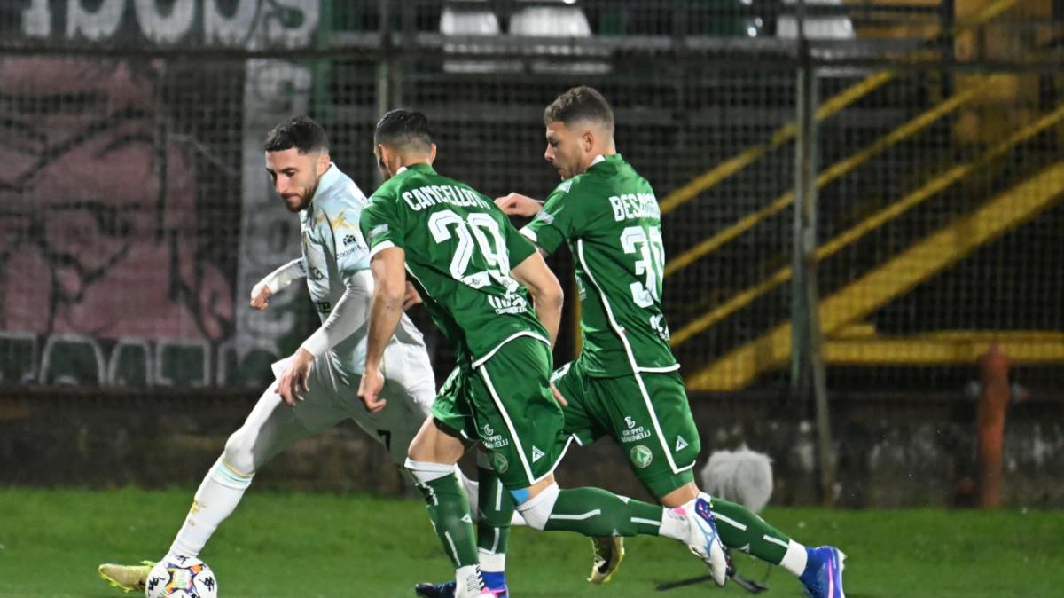 Tabellino e cronaca di Avellino-Frosinone: 1-3. I Giallazzurri vincono al Partenio 