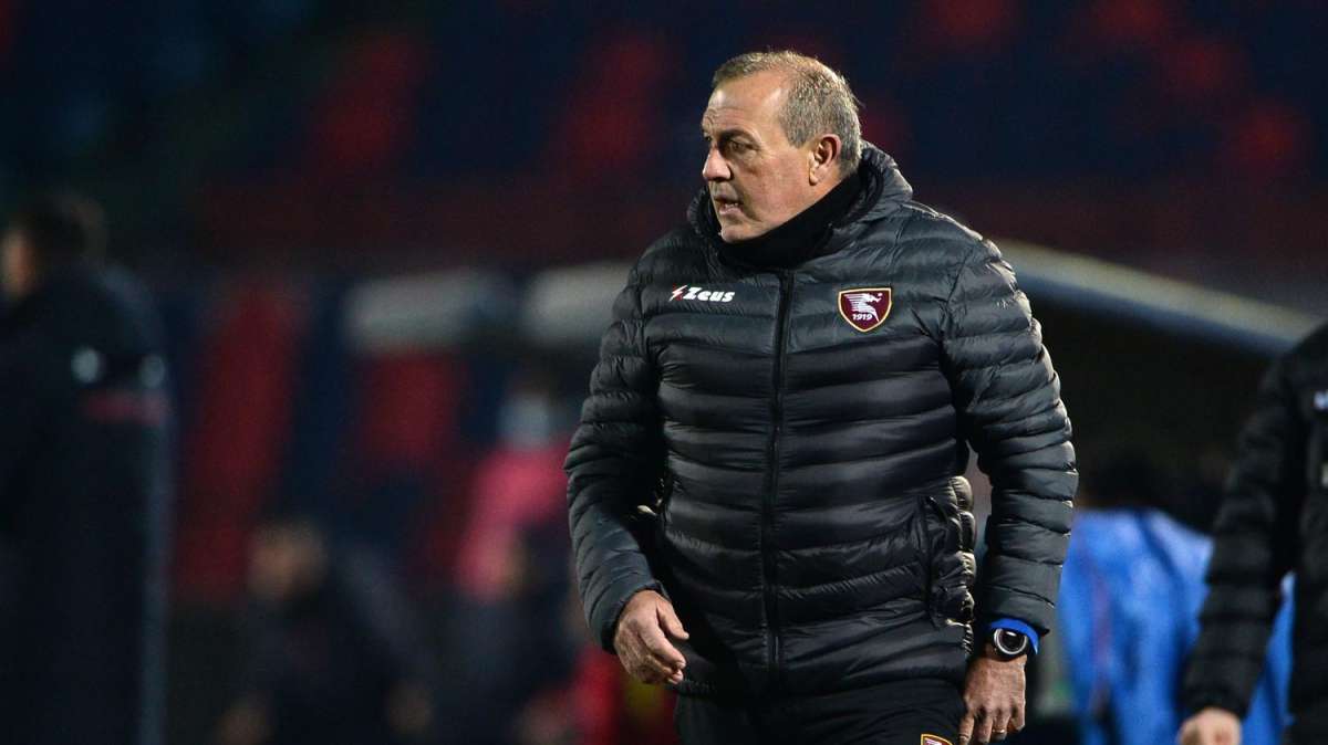 Giudice sportivo, 6 calciatori squalificati: Castori salta Frosinone-Salernitana