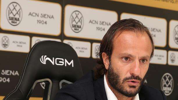Serie B: Frosinone sempre avanti nonostante lo stop, in quota avanza il Genoa di Gilardino