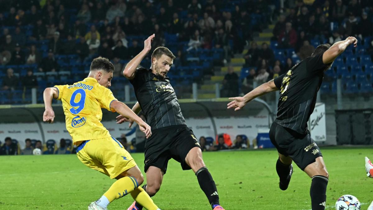 Frosinone-Entella 4-0, le pagelle di TMW sui Diavoli Neri: Colombi disastroso