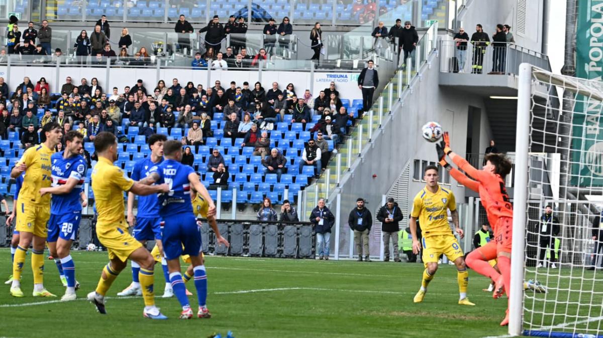Frosinone-Sampdoria 3-0, le pagelle di TMW sui blucerchiati: "Viti un disastro"