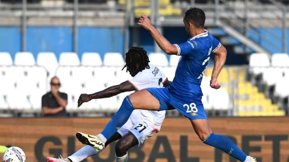 Serie B, il Brescia fa festa nel finale nell'anticipo: Adorni stende il Palermo (1-0)