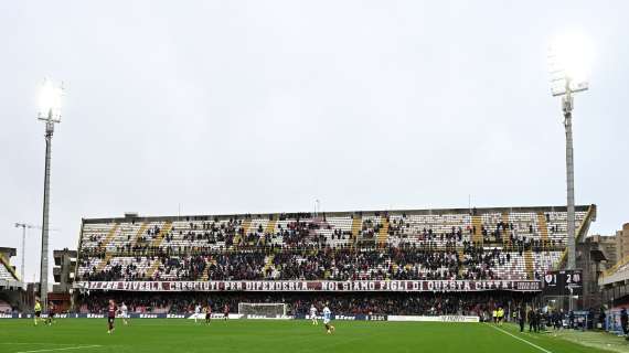 Salernitana, col Frosinone ultima chiamata: attesi 14mila spettatori, presente Iervolino