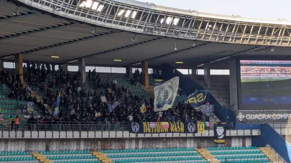 Fotonotizia - I tifosi canarini allo stadio Bentegodi