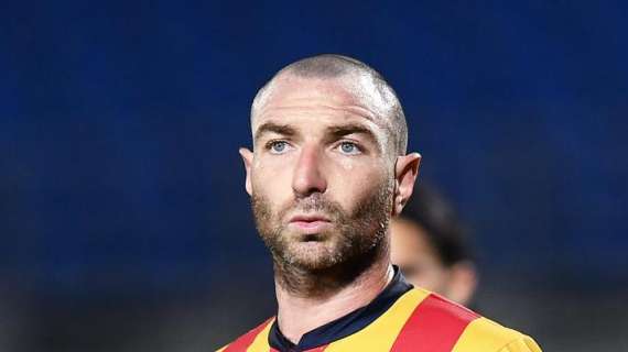 Lucioni, epica intervista a Sky in mutande: "Non voglio smettere di giocare a calcio!", e il figlio Gabriele elogia il papà