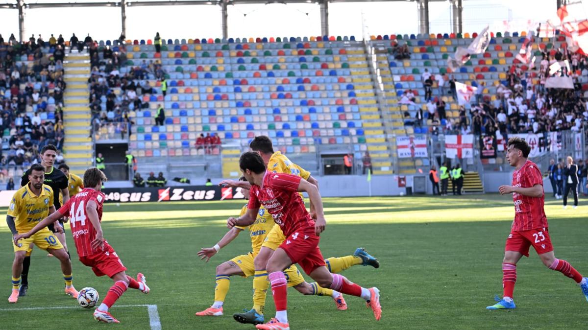 Frosinone-Padova 2-0, le pagelle di TMW sui biancoscudati: "Che pasticcio la difesa padovana"
