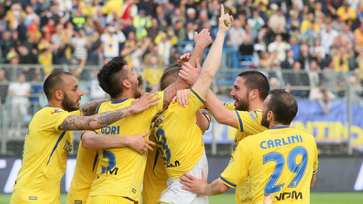 ACCADDE OGGI - Dionisi su rigore regala il derby e il terzo posto in classifica al Frosinone