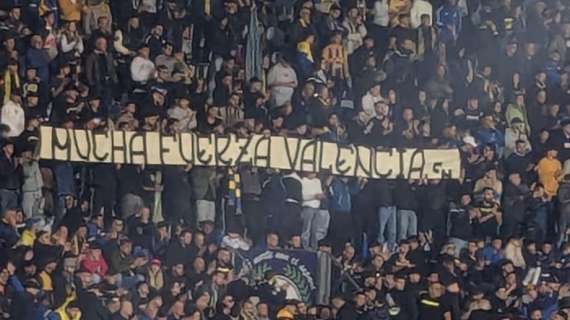 FOTONOTIZIA - Il Messaggio della Nord: "Mucha fuerza Valencia"