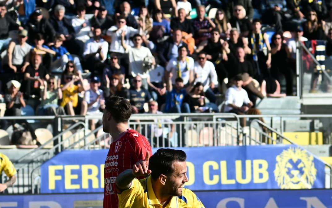 Stasera Frosinone-Palermo: sfida tra squadre col "tabù" scontri diretti 