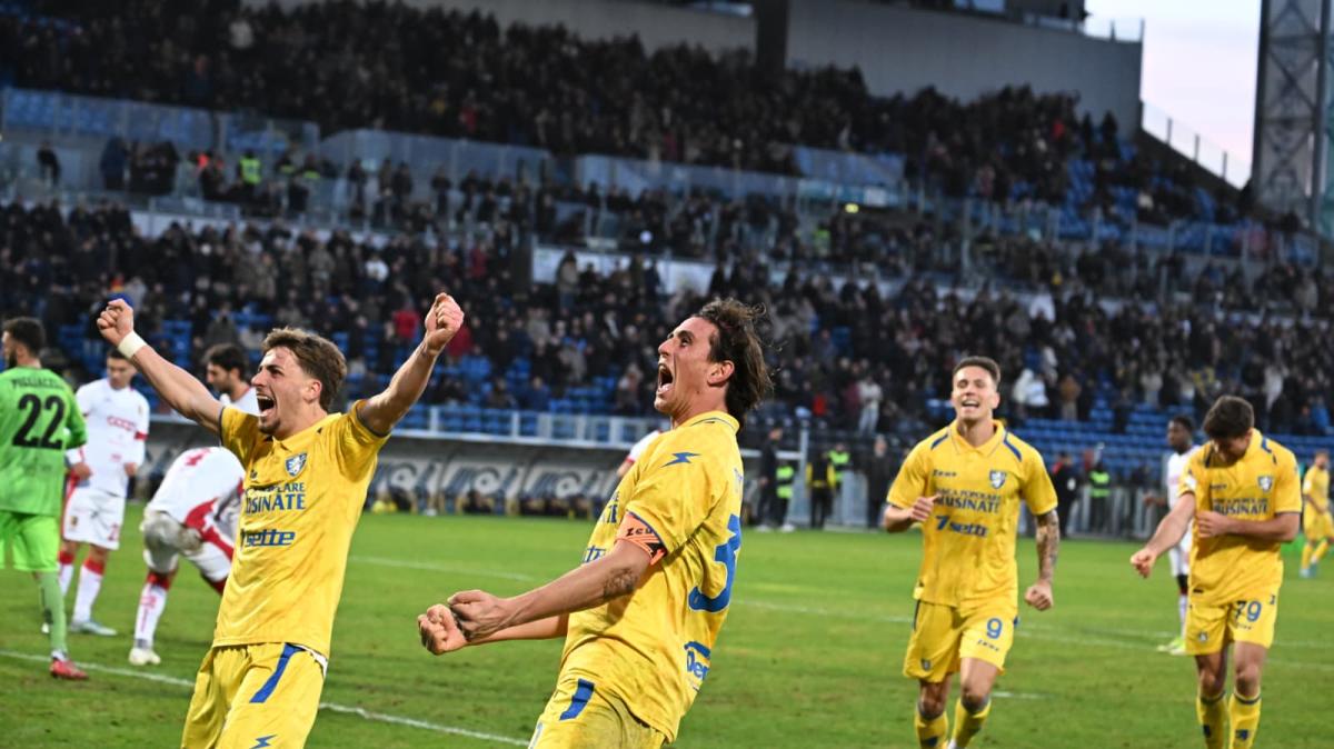 Social, questo il post di Massimo Zilli, dopo il successo sul Catanzaro