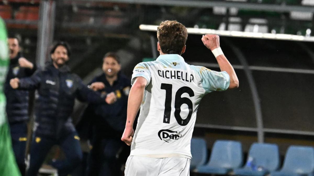 Frosinone tieniti stretto Cichella. Tra gli Under21 più preziosi della Serie B