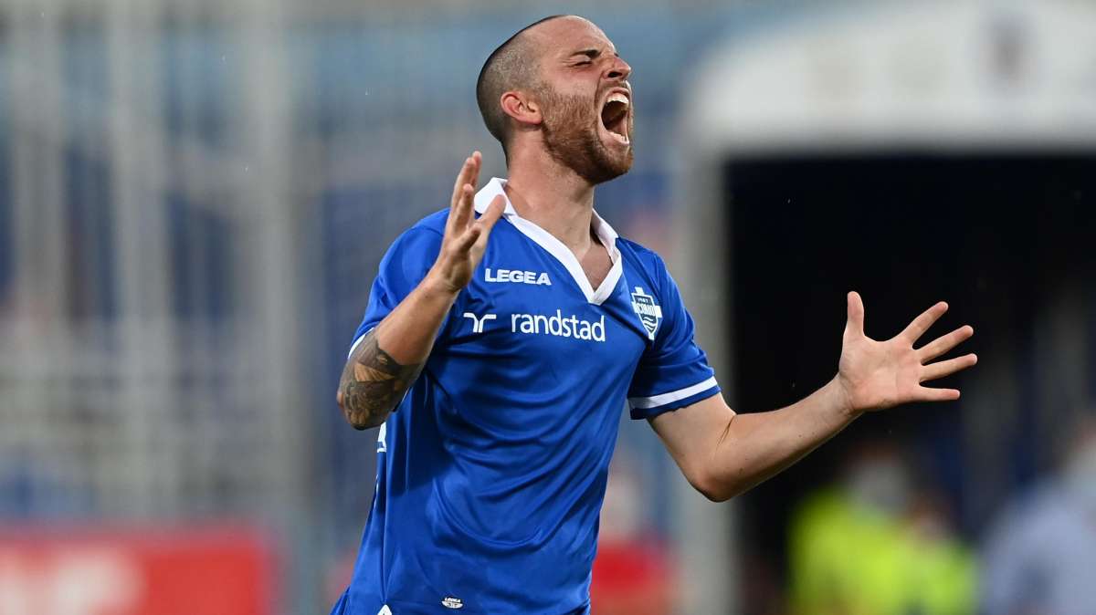 Giudice sportivo, otto squalificati dopo la 3^giornata: Tommaso Arrigoni del Como salterà la trasferta di Frosinone