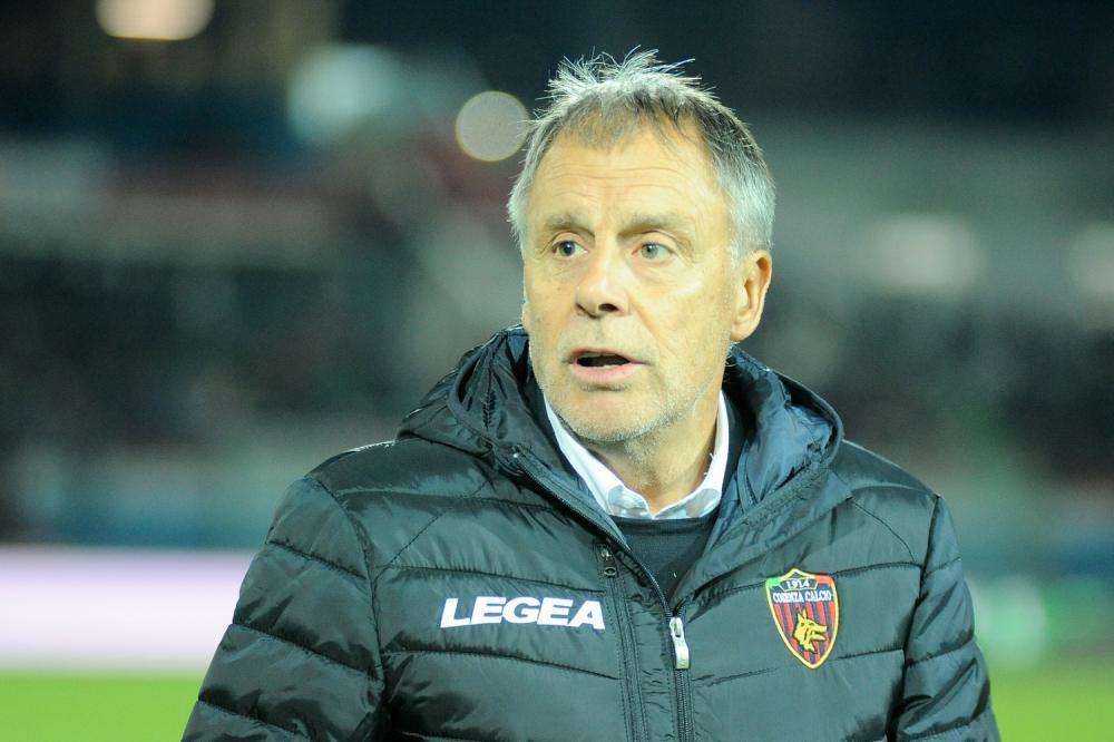 SALA STAMPA - Braglia: "Un punto per ripartire. La squadra si tirerà fuori dai guai quanto prima."