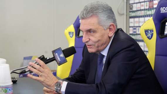 RILEGGI LA CONFERENZA - Stirpe: "Vestiremo il vestito che possiamo permetterci. Lascerei il posto a uno con un progetto serio"
