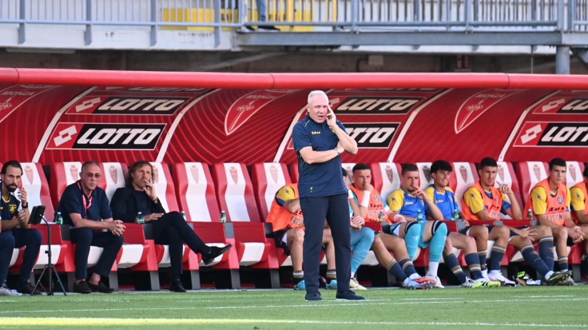 Frosinone, senti Alvini: "Obiettivo? Far bene e far divertire. Mi manca vincere la B..."