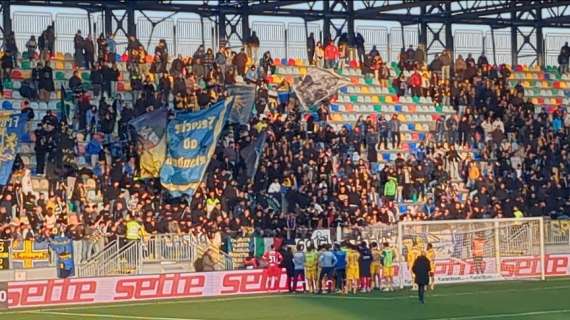 VIDEO NOTIZIA - La Nord chiama la squadra sotto la curva dopo il pari con la Reggiana