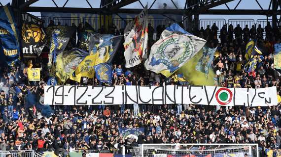 Frosinone, la Nord ringrazia la squadra per la gara di Coppa Italia - FOTO