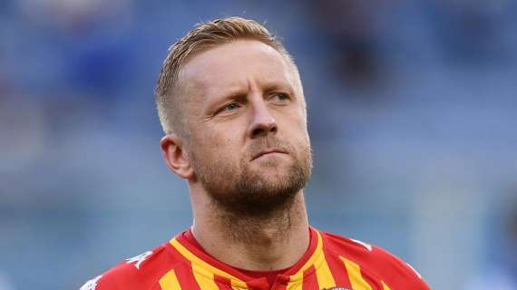 RIVIVI IL LIVE - Benevento 1-4 Frosinone: partita influenzata da un gesto folle di Glik