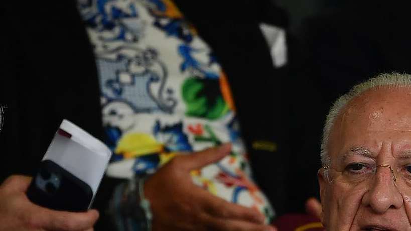 Il governatore De Luca attacca: "Si dica chiaramente se si vuole salvare la Sampdoria"