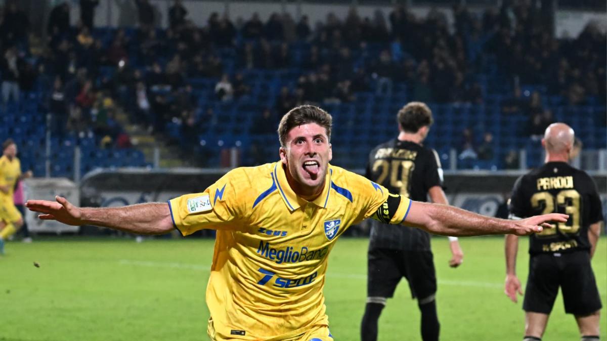 Il Frosinone supera 2-1 lo Spezia. Bracaglia vola a 4 gol. Super Ghedjemis