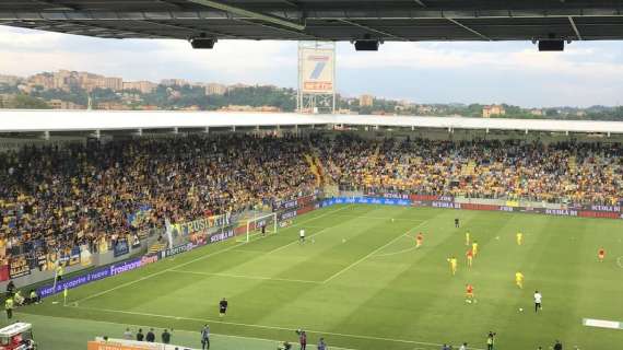 Cancelli aperti al 'Benito Stirpe'! Finalmente parlerà il campo: il Frosinone resta in Serie A? Scopriamolo!