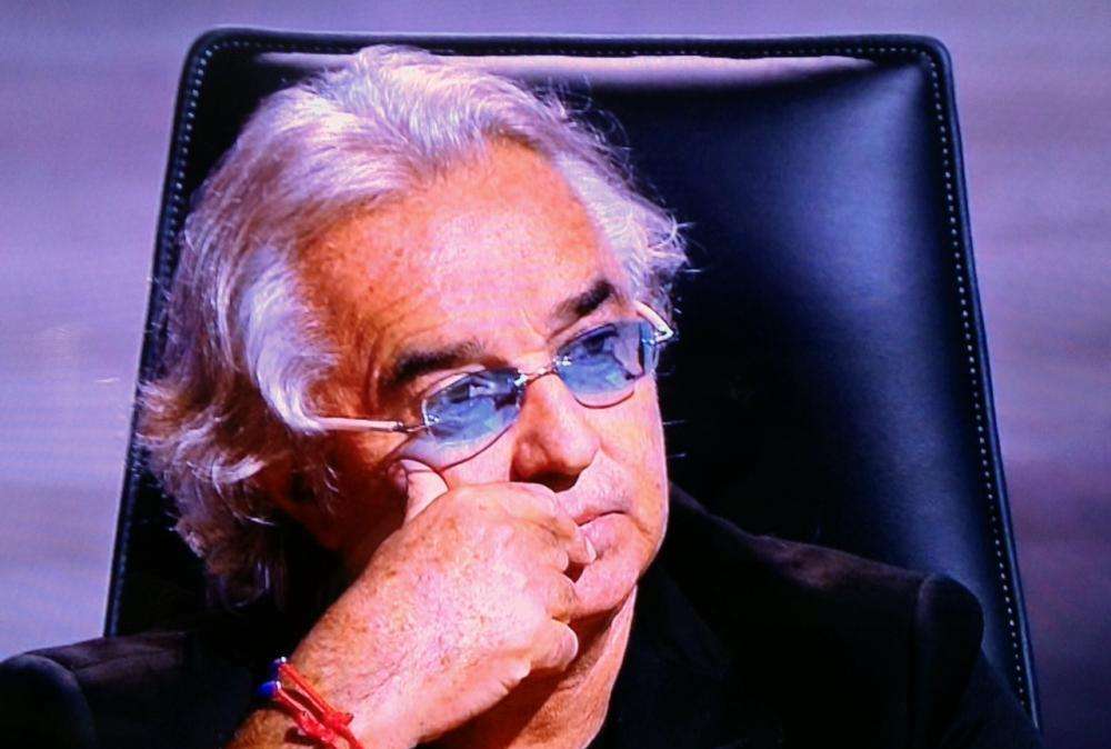 Briatore: "Gli operai in fabbrica dovrebbero rischiare il contagio e il calciatore super tutelato no?"