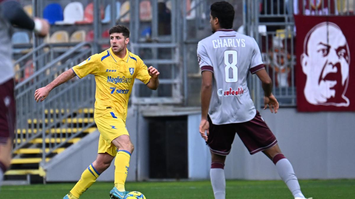 Serie B, le decisioni del Giudice Sportivo dopo la 21^ giornata: 8 squalificati