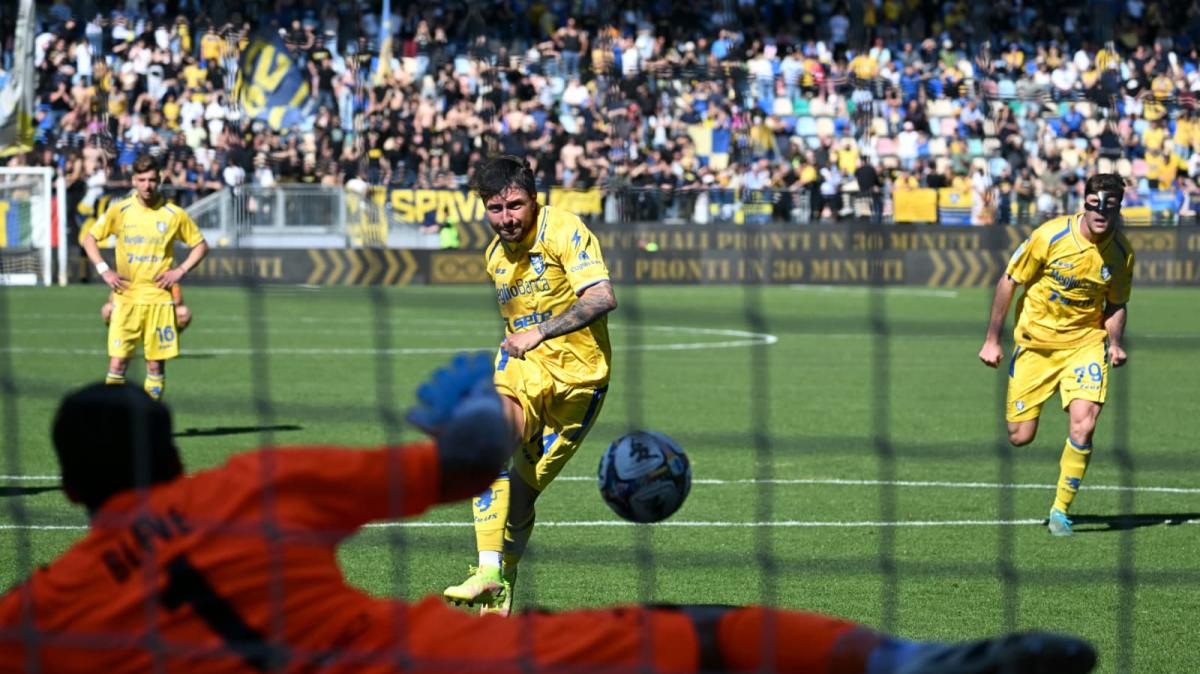 Calò: 13 assist e 9 gol. Un mediano da blindare in caso di Serie A?