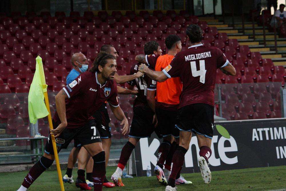 La Salernitana prova a fermare il Crotone