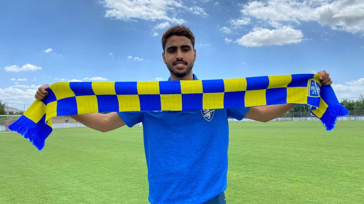 TATTICA - Haoudi si presenta: "Sono una mezz'ala ma deciderà il mister"