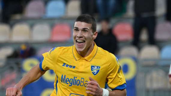 PAGELLE Frosinone-Brescia 2-1: gli esterni segnano, Kone e Darboe sugli scudi