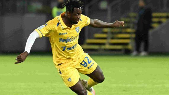 Frosinone-Cesena 3-1: Raimondo e Ghedjemis in gol, Calò che piede. Kvernadze ingenuo