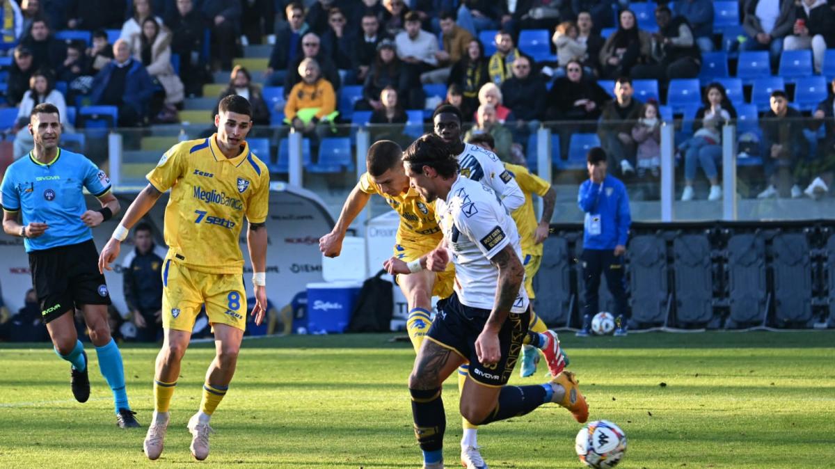 Tabellino e cronaca Frosinone-Juve Stabia 3-0 Tris alle Vespe