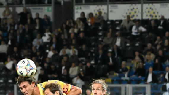 Venezia-Frosinone 3-0, capitan Monterisi: "Per crescere dobbiamo passare da queste difficoltà. Su di me uscite voci non vere. Non sono mai voluto andare via"