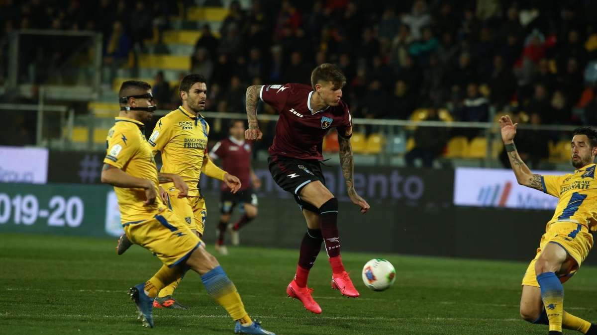 Frosinone-Salernitana: sfida tra due delle formazioni più in forma della B