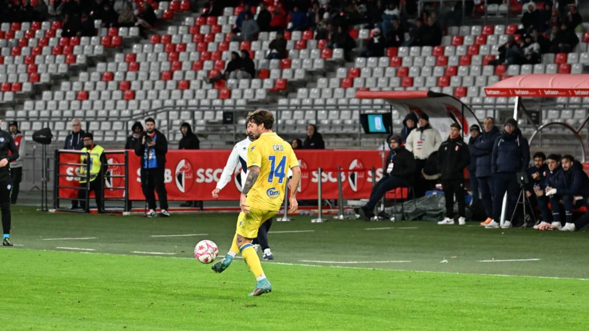 SALA STAMPA - Calò: "Preferisco perdere così piuttosto che essere preso a pallonate. La partita ci dà fiducia"