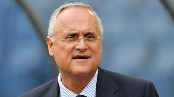 Caso Lotito, a Frosinone i tifosi della Lazio cantano: "Signore, portalo via"