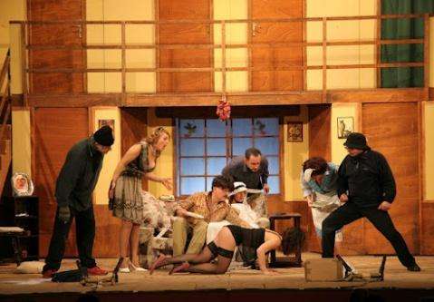 "RUMORI FUORI SCENA"