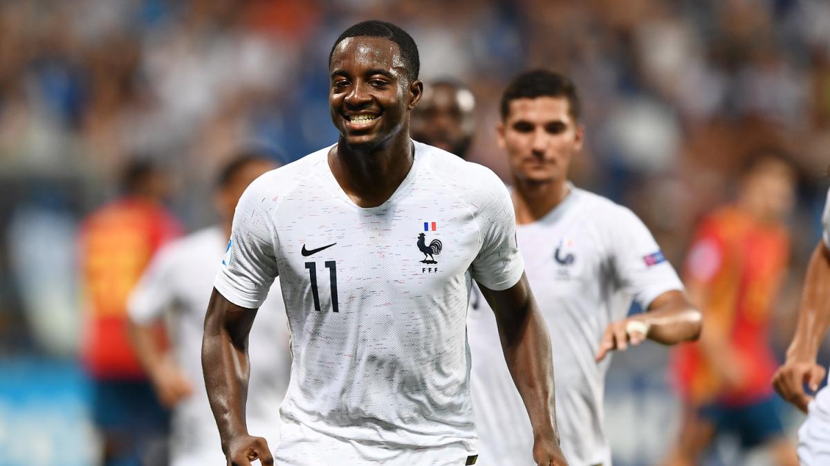 Mercato Milan - salta il trasferimento dell'attaccante Mateta