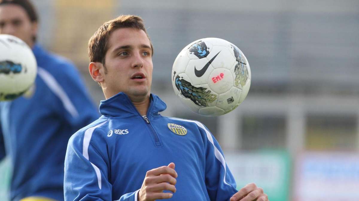 Hellas Verona, Juanito Gomez nel mirino del Catania