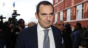 Ministro Spadafora: «Serie A, si potrebbe partire il 3 maggio. Da valutare se a porte chiuse  »
