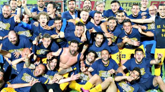 Hellas Verona, premiazione della squadra in Piazza dei Signori