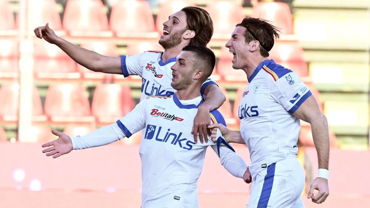 Serie A, 32a giornata - Lecce-Udinese 1-0, la decide Strefezza