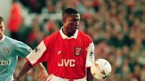 Arsenal: i Gunners piangono la scomparsa dell'ex attaccante Kevin Campbell